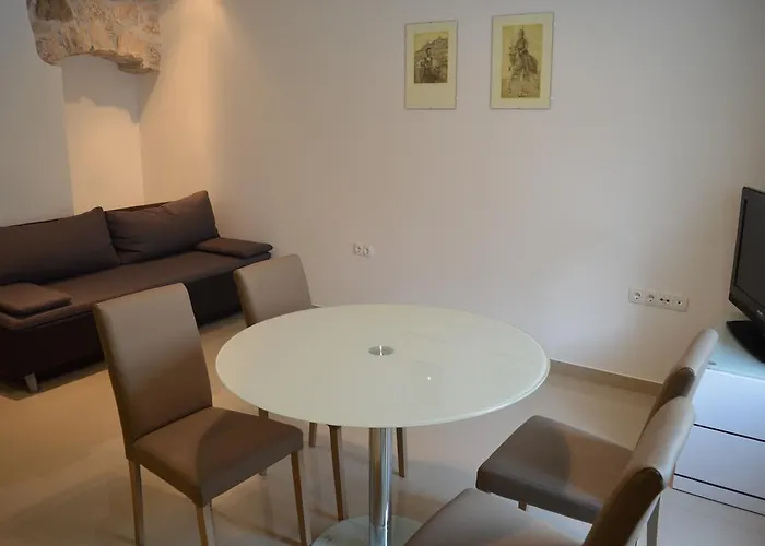 Mila Apartment Sinj
